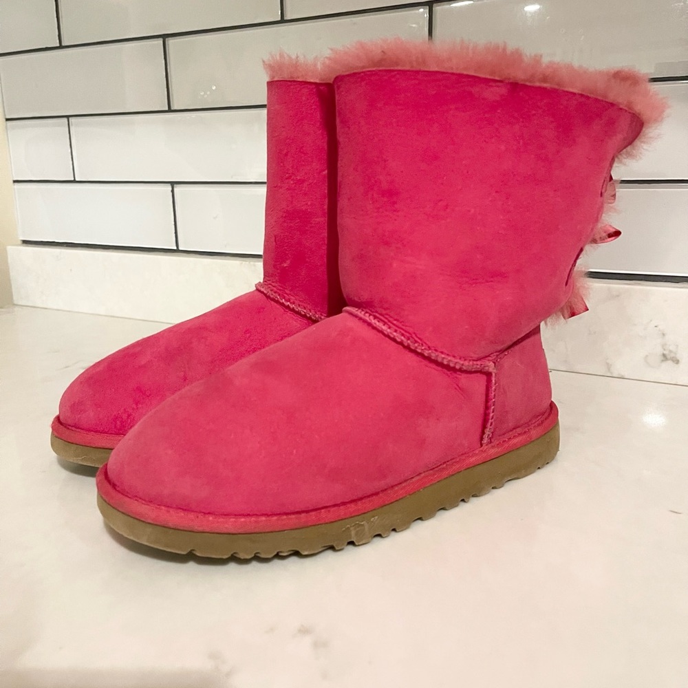 Bailey bow UGGs